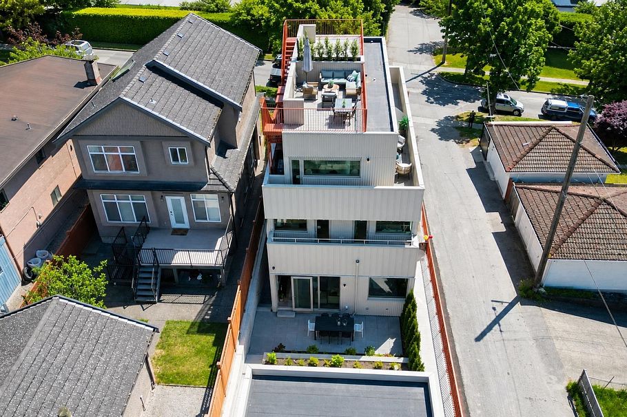 1 2915 E 5th Avenue Vancouver, BC - 15
