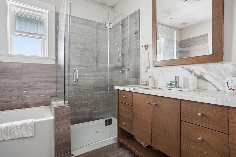 2252 Venables Street Vancouver, BC - 21