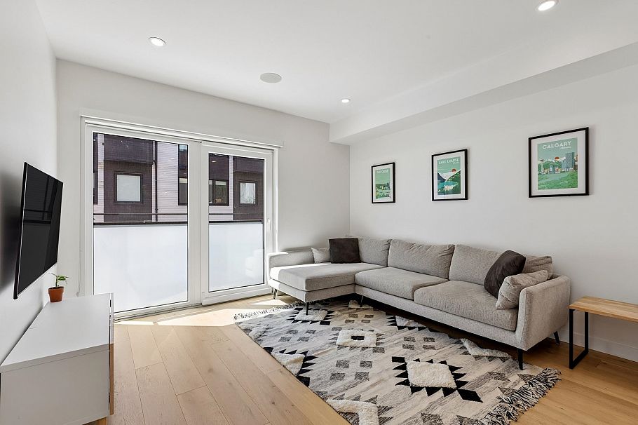 129 649 E 3rd Street North Vancouver, BC - 15