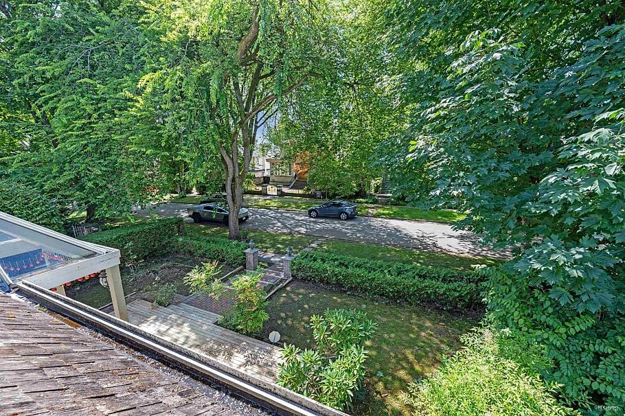 3091 W 38th Avenue Vancouver, BC - 35