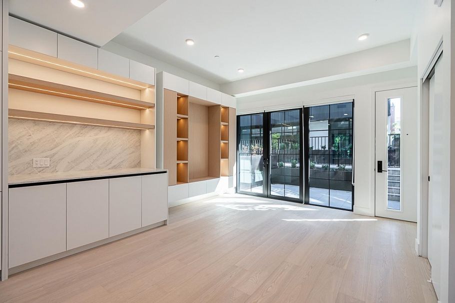 107 551 W 28th Avenue Vancouver, BC - 3