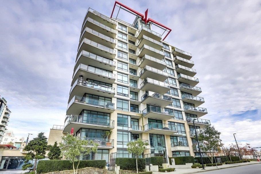901 172 Victory Ship Way North Vancouver, BC - 3