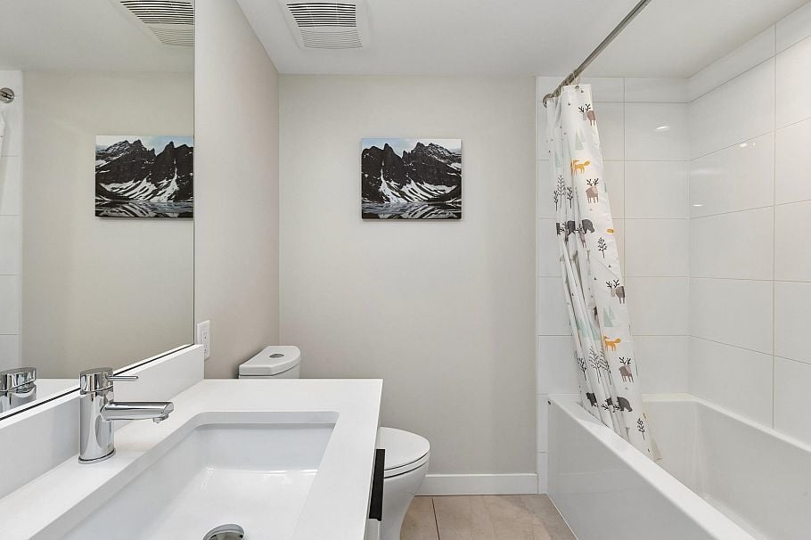 129 649 E 3rd Street North Vancouver, BC - 26