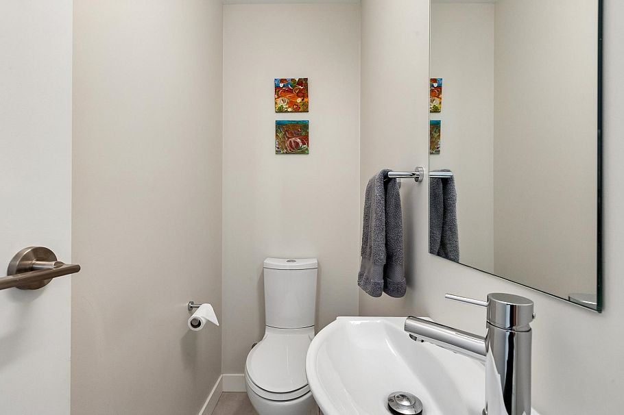 129 649 E 3rd Street North Vancouver, BC - 17