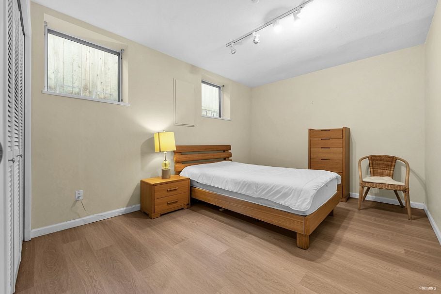 3091 W 38th Avenue Vancouver, BC - 29