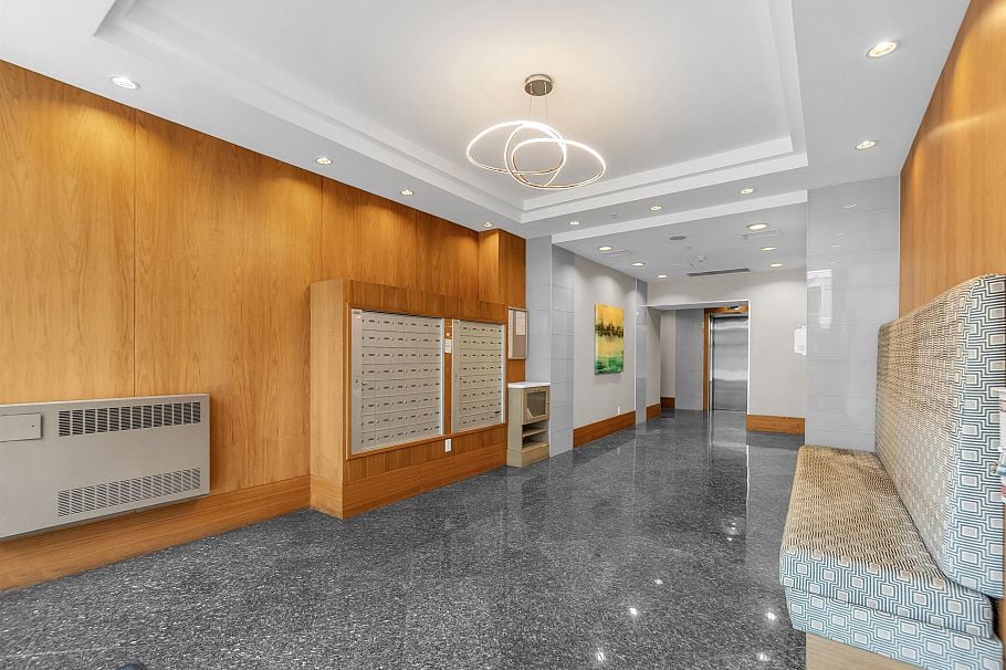 901 172 Victory Ship Way North Vancouver, BC - 31