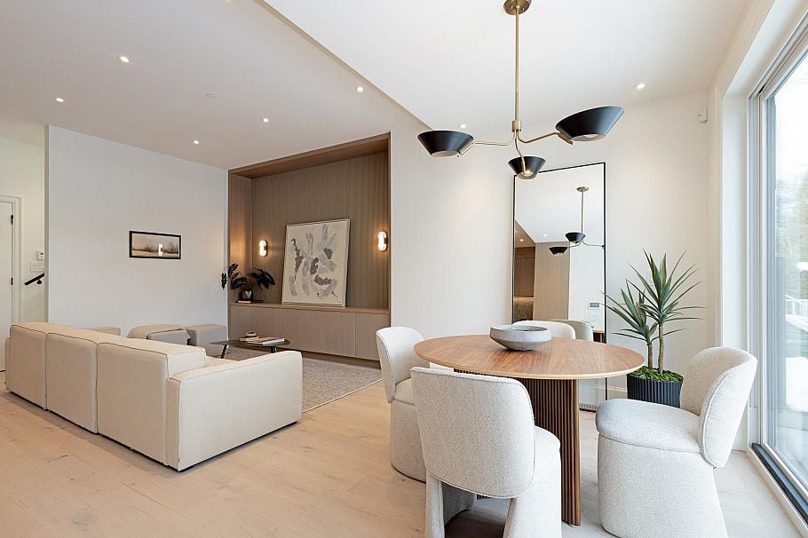 2380 E 5th Avenue Vancouver, BC - 4