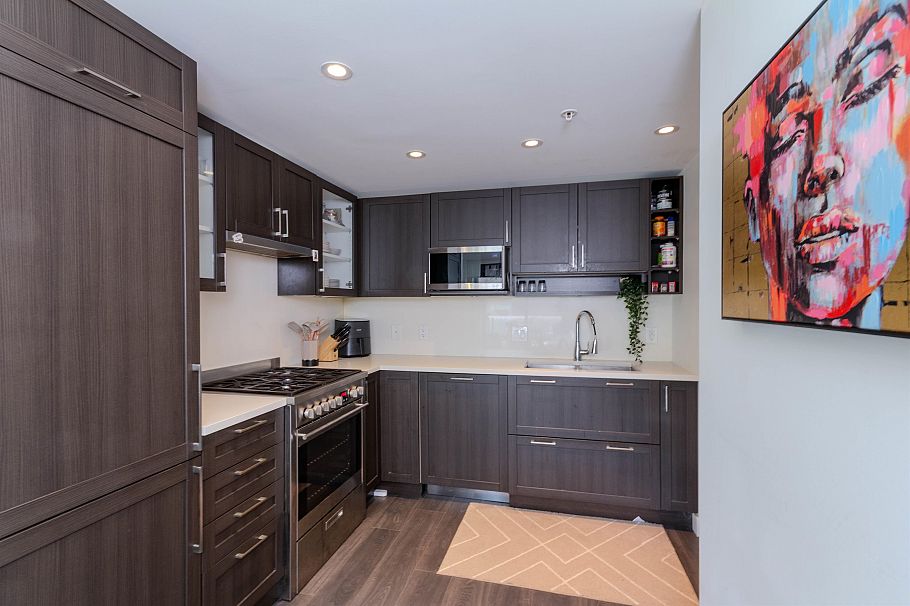 207 5515 Boundary Road Vancouver, BC - 9