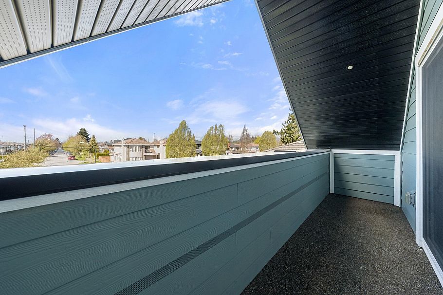 6692 Nanaimo Street Vancouver, BC - 27
