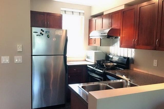 35 638 W 6th Avenue Vancouver, BC - 6