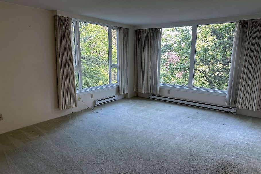 403 5425 Yew Street Vancouver, BC - 2