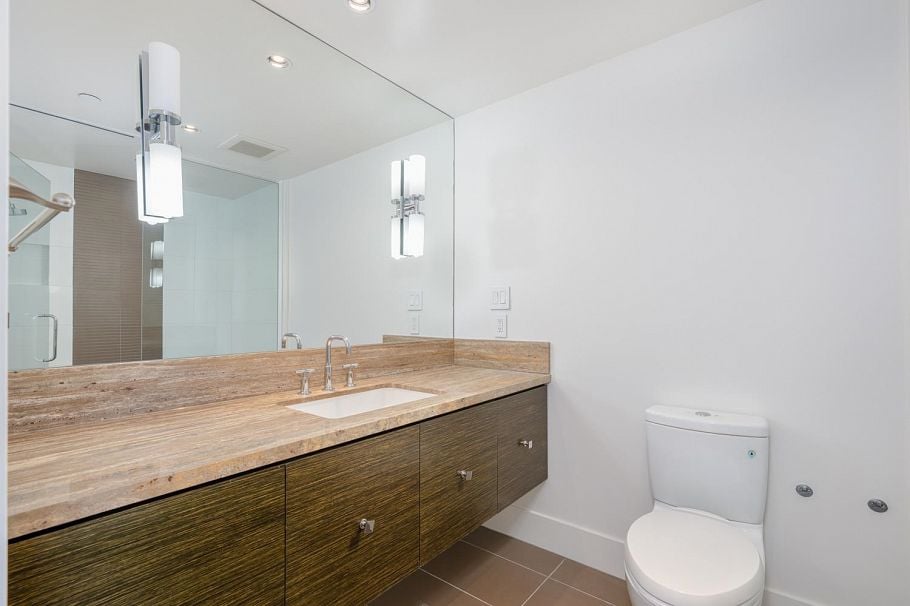 3904 667 Howe Street Vancouver, BC - 22