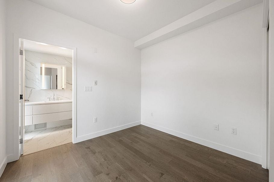 301 2888 Arbutus Street Vancouver, BC - 29