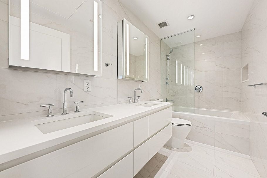 303 2888 Arbutus Street Vancouver, BC - 27