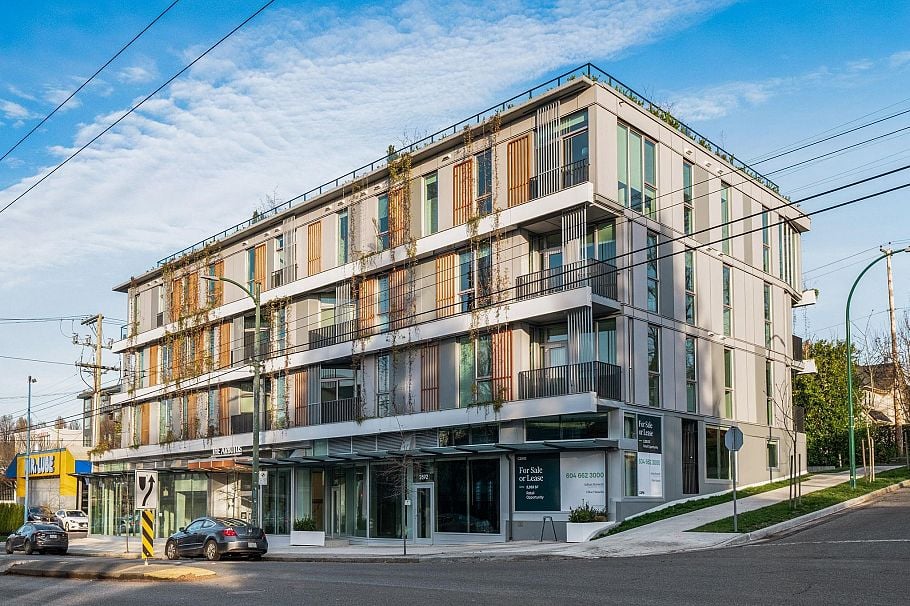 303 2888 Arbutus Street Vancouver, BC - 35