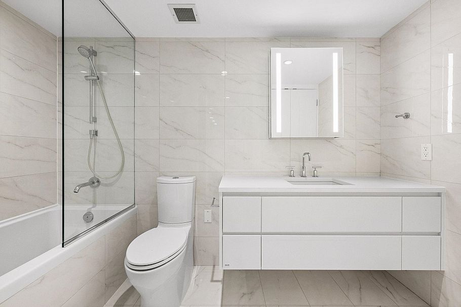 206 2888 Arbutus Street Vancouver, BC - 25