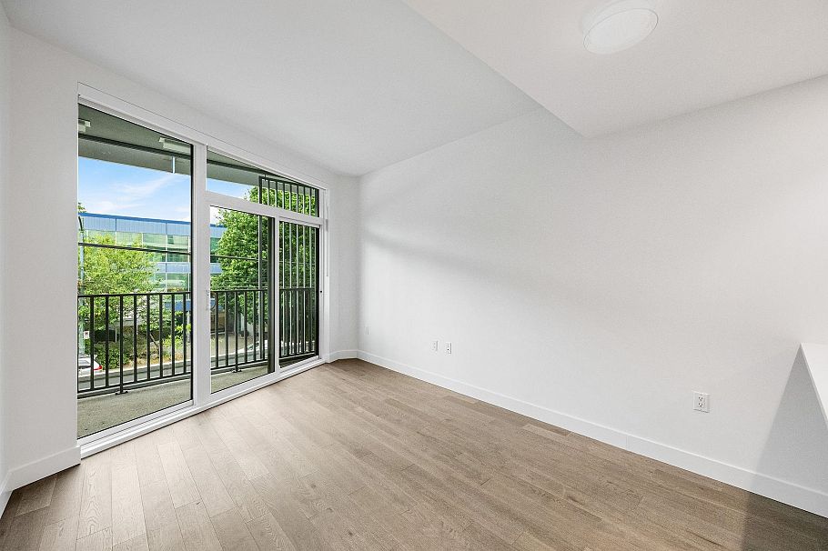 206 2888 Arbutus Street Vancouver, BC - 3