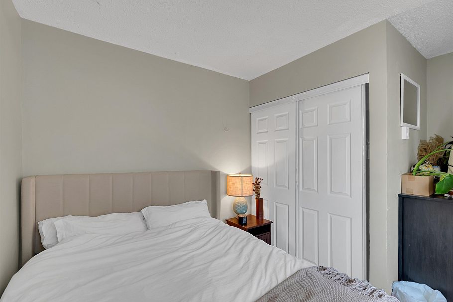 105 975 E Broadway Vancouver, BC - 15