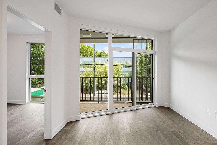 206 2888 Arbutus Street Vancouver, BC - 5