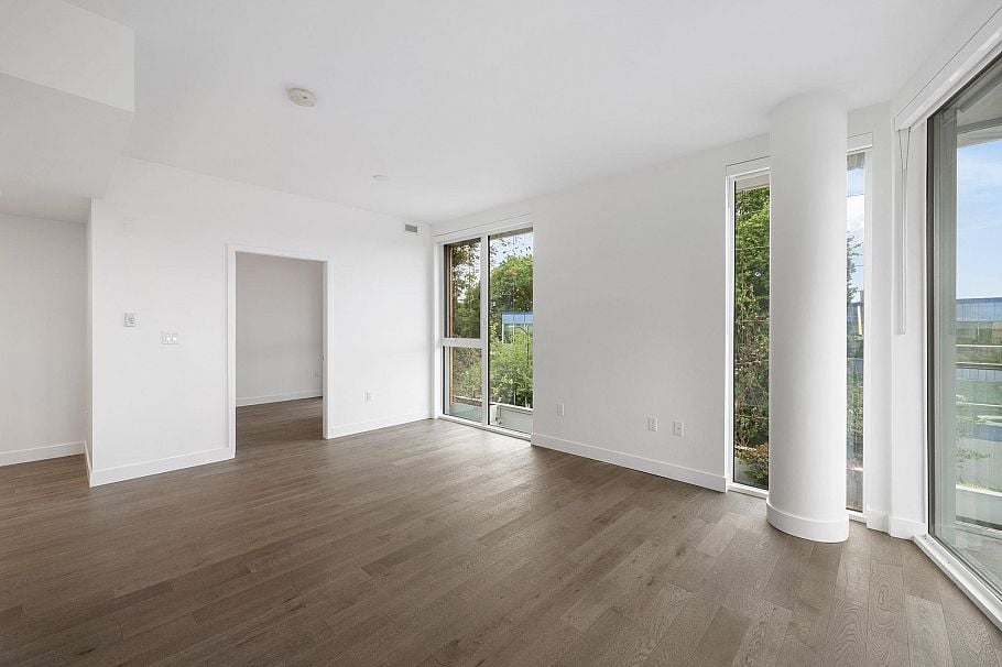 301 2888 Arbutus Street Vancouver, BC - 9