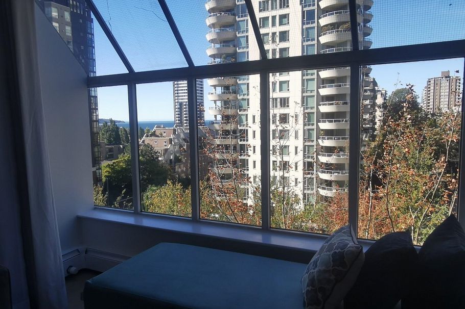 806 1330 Burrard Street Vancouver, BC - 3