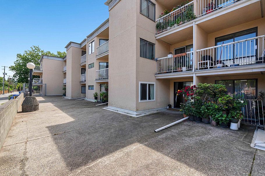 105 975 E Broadway Vancouver, BC - 21