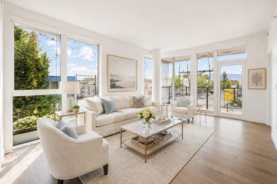 301 2888 Arbutus Street Vancouver, BC - 1