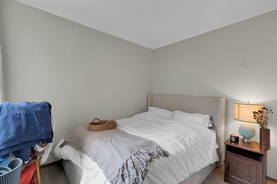 105 975 E Broadway Vancouver, BC - 14