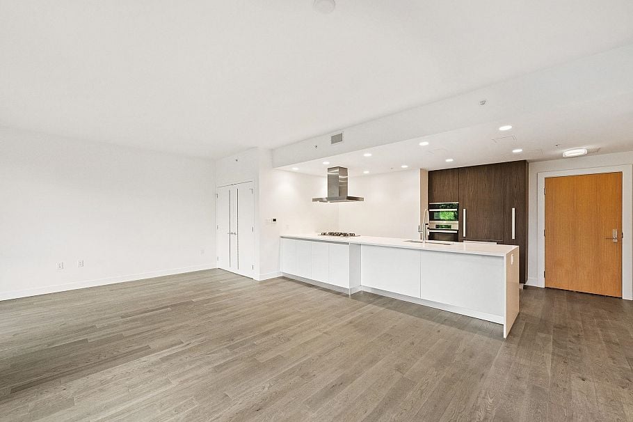 303 2888 Arbutus Street Vancouver, BC - 10
