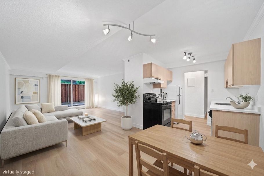 606 756 Great Northern Way Vancouver, BC - 2