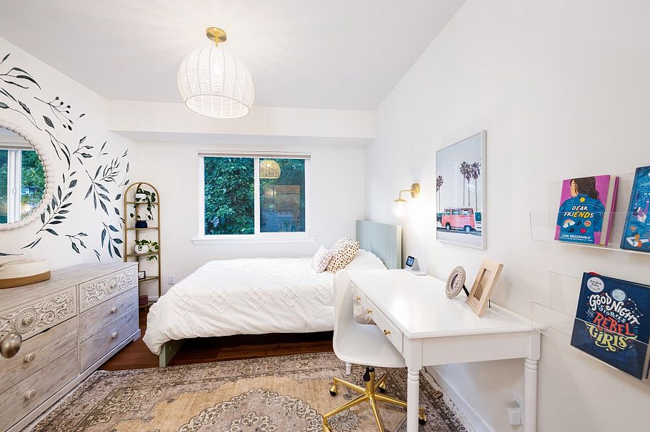 448 Brand Street North Vancouver, BC - 33