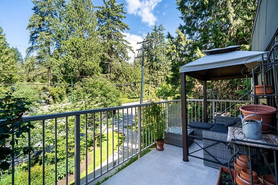 206 2832 Capilano Road North Vancouver, BC - 27
