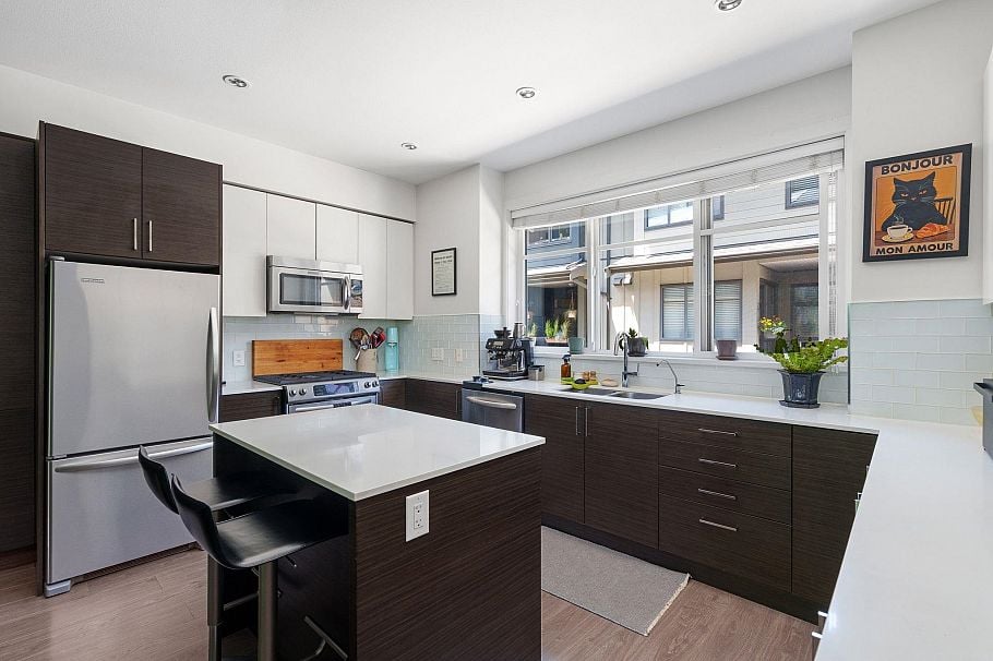 307 2135 Heritage Park Lane North Vancouver, BC - 10