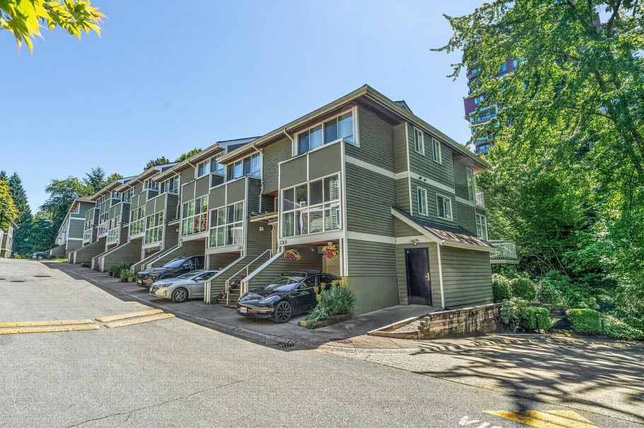 3360 Cobblestone Avenue Vancouver, BC - 1