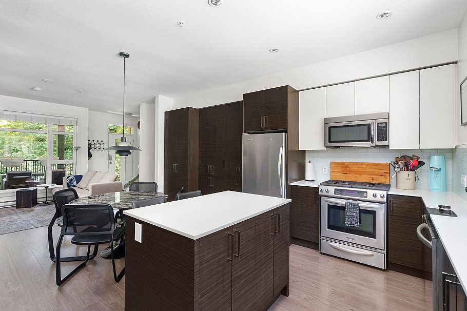 307 2135 Heritage Park Lane North Vancouver, BC - 13