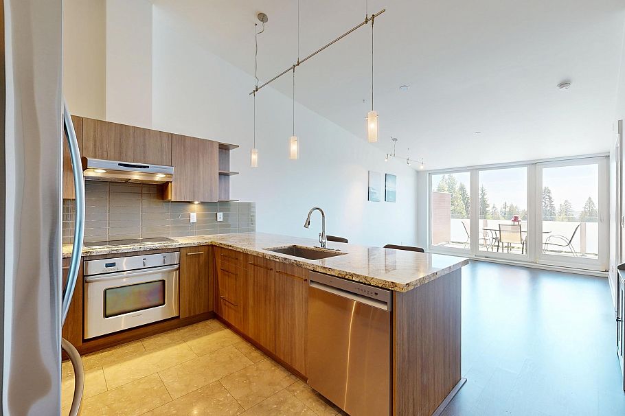 402 650 Evergreen Place North Vancouver, BC - 3