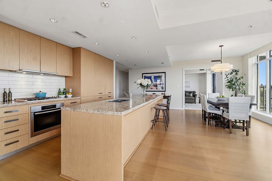 1003 5955 Balsam Street Vancouver, BC - 9