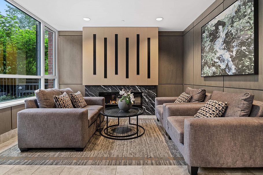 315 2651 Library Lane North Vancouver, BC - 37