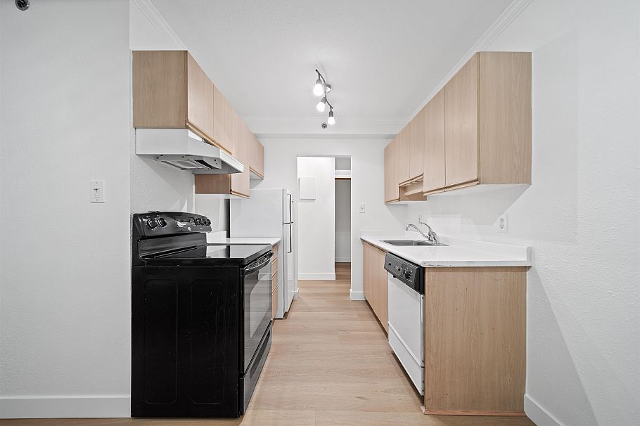 606 756 Great Northern Way Vancouver, BC - 10
