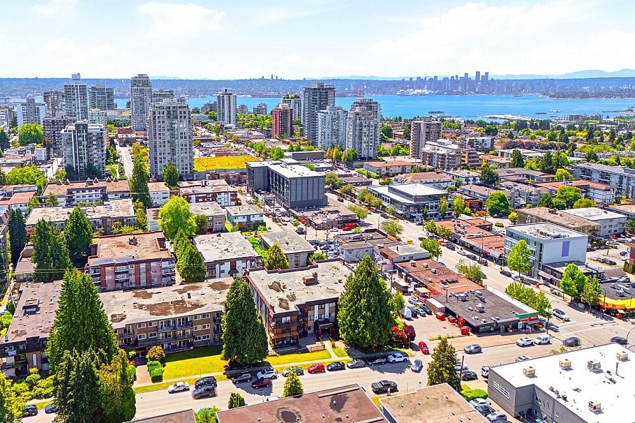 101 123 E 19th Street North Vancouver, BC - 21