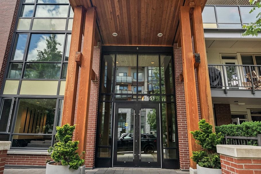 315 2651 Library Lane North Vancouver, BC - 38
