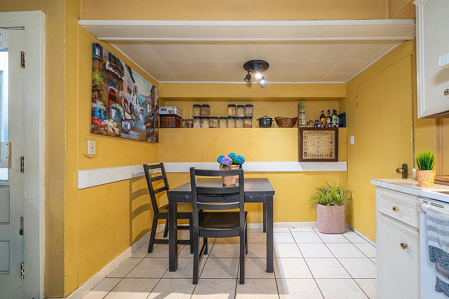 1989 W King Edward Avenue Vancouver, BC - 14