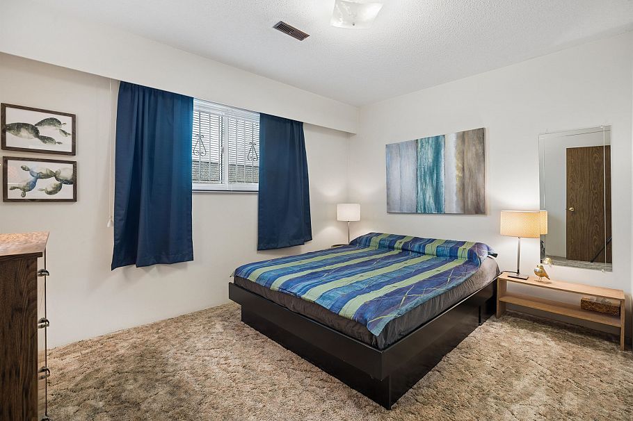 2047 E 52nd Avenue Vancouver, BC - 31