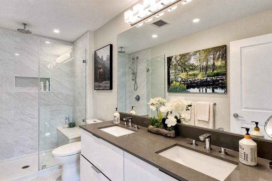 301 2651 Library Lane North Vancouver, BC - 14