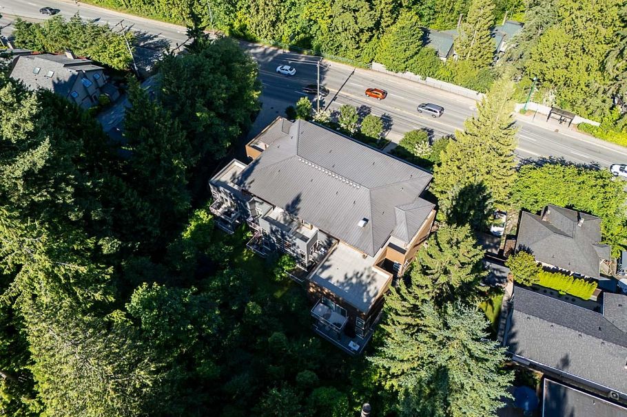 206 2832 Capilano Road North Vancouver, BC - 35