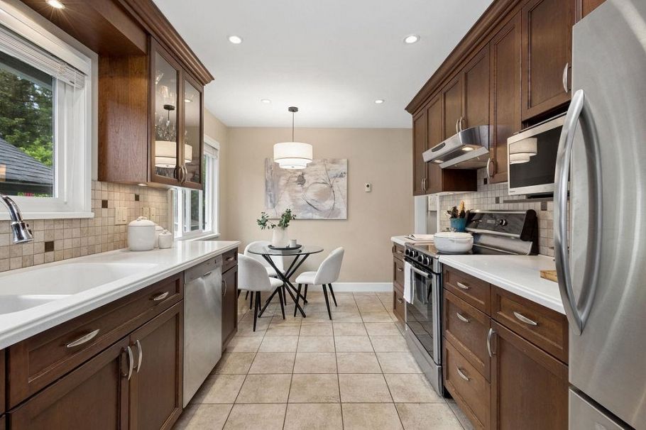 3285 Fromme Road North Vancouver, BC - 10