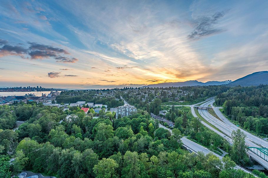 3001 1500 Fern Street North Vancouver, BC - 1