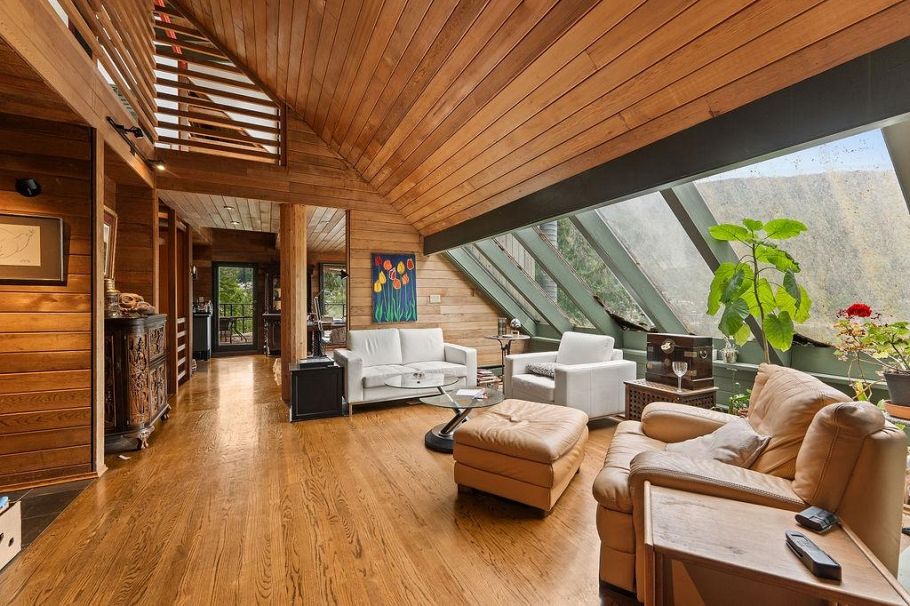 4678 Eastridge Road North Vancouver, BC - 23