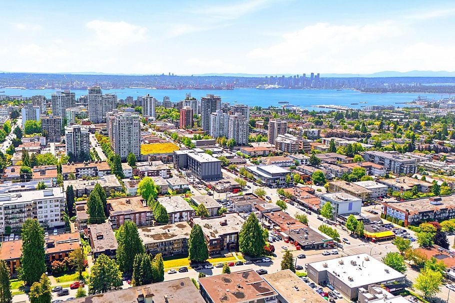101 123 E 19th Street North Vancouver, BC - 23