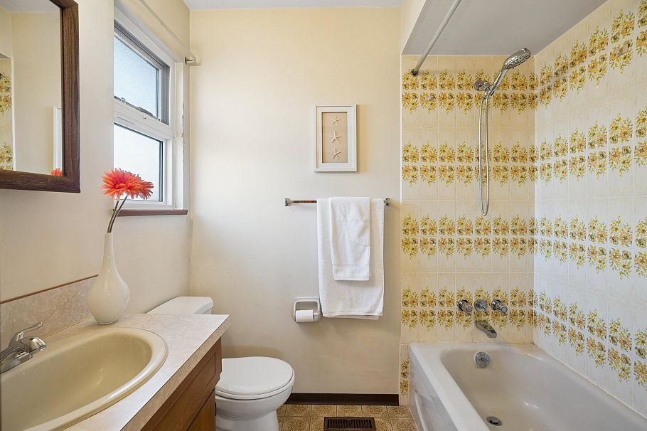 2047 E 52nd Avenue Vancouver, BC - 18